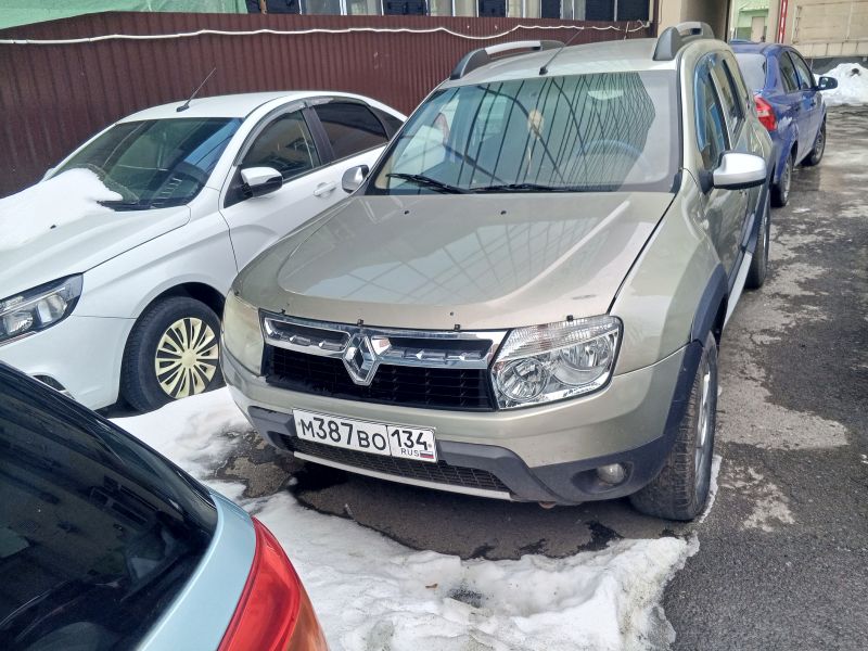 Renault Duster фото 1