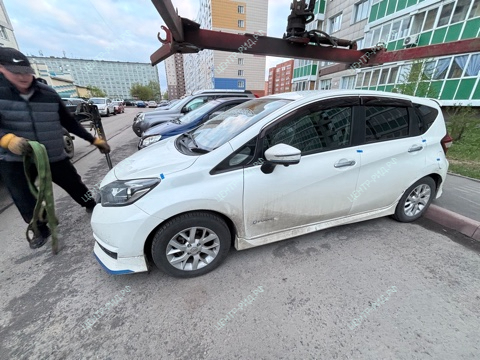 Nissan Note фото 1