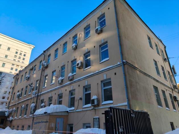 Имущественный комплекс различного назначения  площадью 1 723,30 м² фото 1