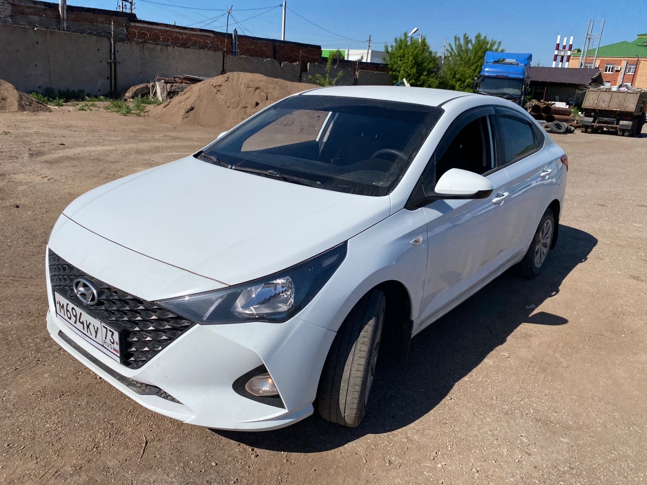 Hyundai Solaris фото 1