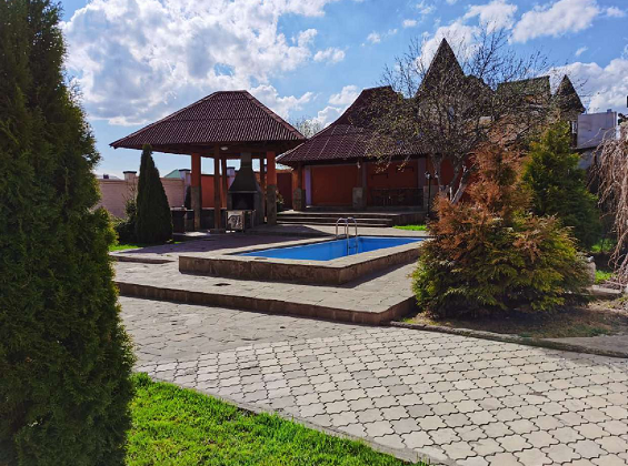 Коммерческая недвижимость площадью 1 500 м² фото 105310