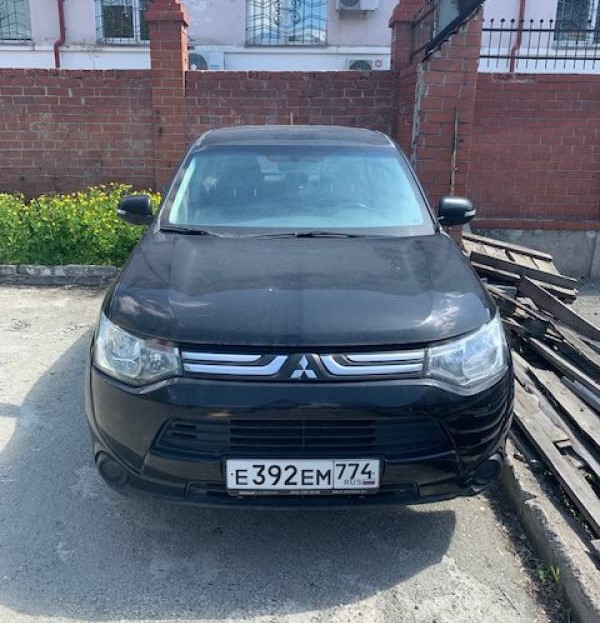 Mitsubishi Outlander фото 1