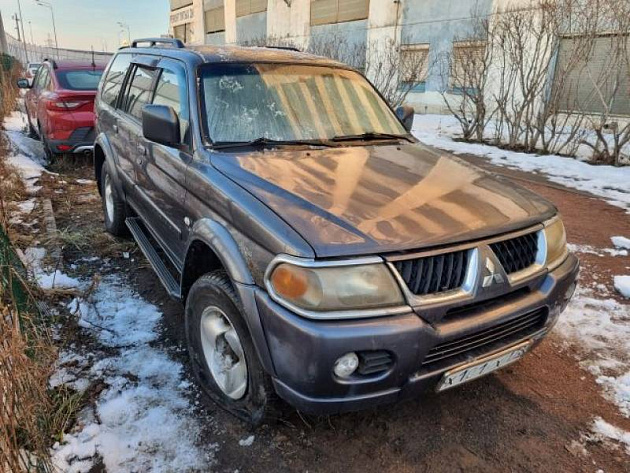 Mitsubishi Pajero Sport фото 1
