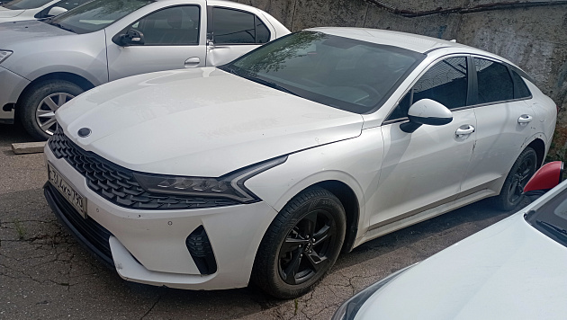 Kia K5 фото 1