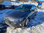 превью Hyundai Elantra фото 1