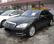 превью Mercedes-Benz S-класс фото 1