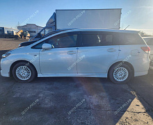 превью Toyota Wish фото 1
