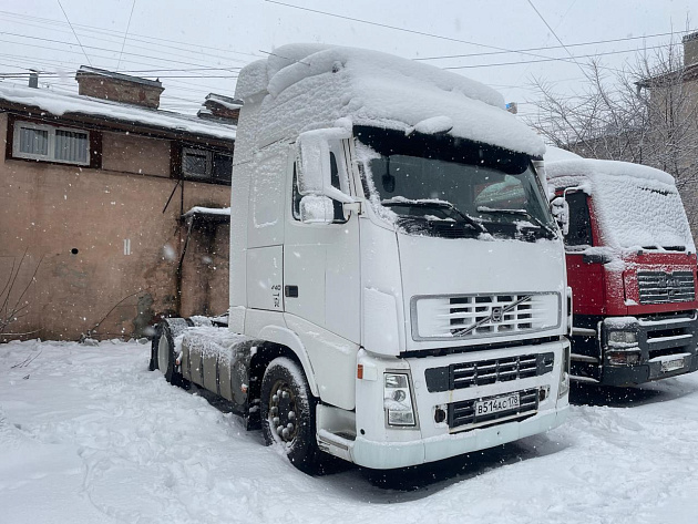 седельный тягач VOLVO FH фото 1