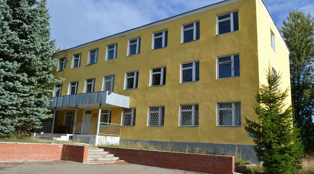 Имущественный комплекс различного назначения  площадью 7 500 м² фото 1