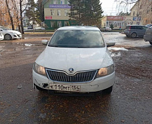 превью Skoda Rapid фото 1