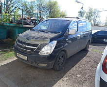 превью Hyundai Grand Starex фото 1