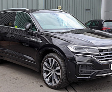 превью Volkswagen Touareg фото 1