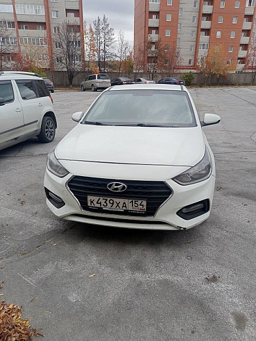 Hyundai Solaris фото 1