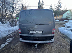 превью Volkswagen Multivan фото 3