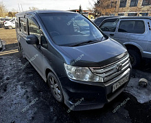 превью Honda Stepwgn фото 1