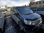 превью Honda Stepwgn фото 3