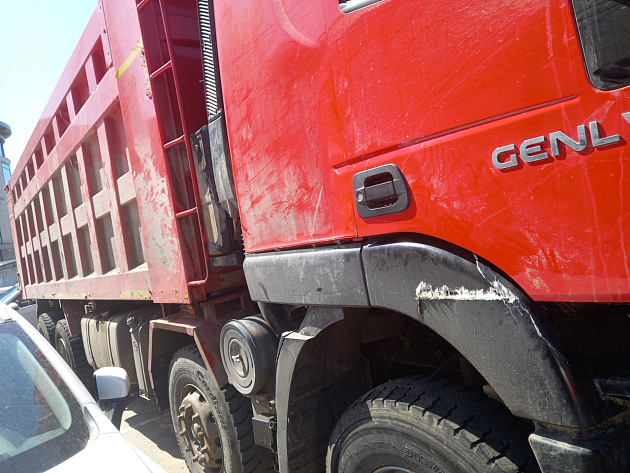 самосвал IVECO-HONGYAN 8x4 (CQ1314/3304/3314) фото 84545