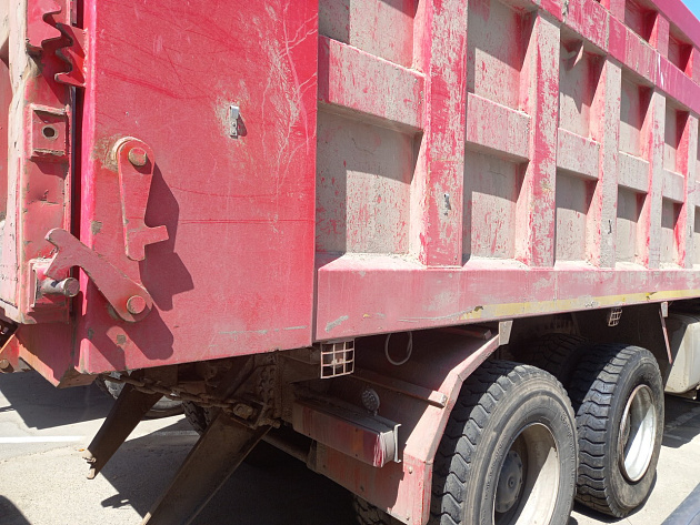 самосвал IVECO-HONGYAN 8x4 (CQ1314/3304/3314) фото 84551