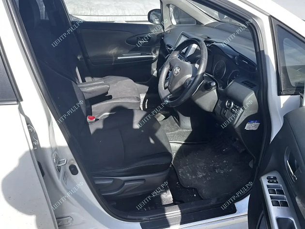 Toyota Wish фото 128232