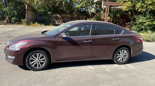 Nissan Teana фото 1