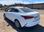 превью Hyundai Solaris фото 2
